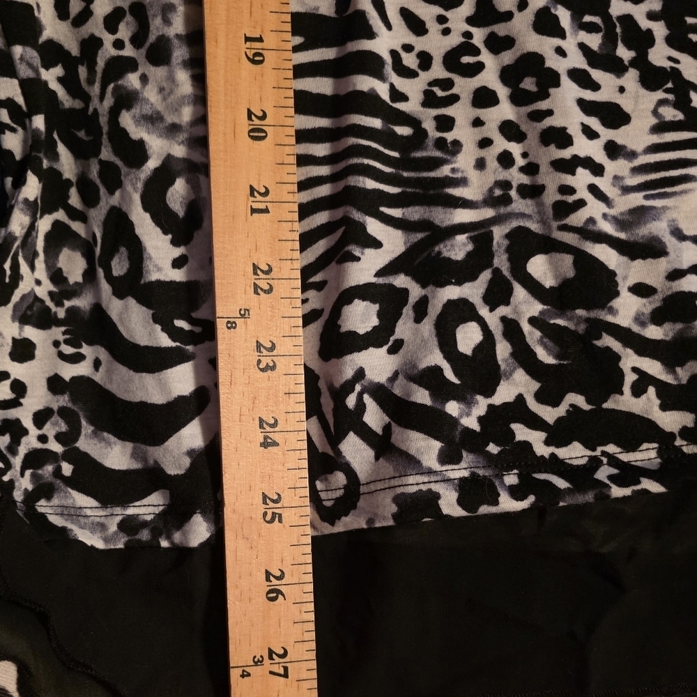 Simply Noelle Animal Print Top Size XS - Picture 10 of 10